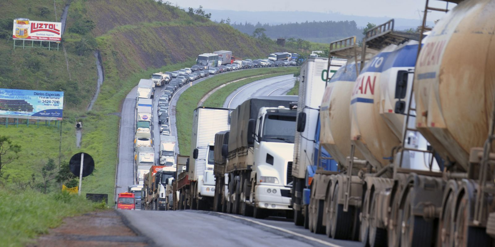 Rodovia Anchieta Tem Lentid O Na Pista Por Excesso De Carros